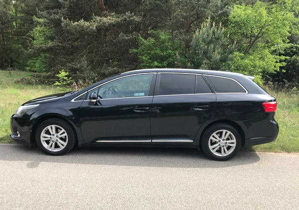 Toyota Avensis cena 41000 przebieg: 188500, rok produkcji 2012 z Ropczyce małe 137